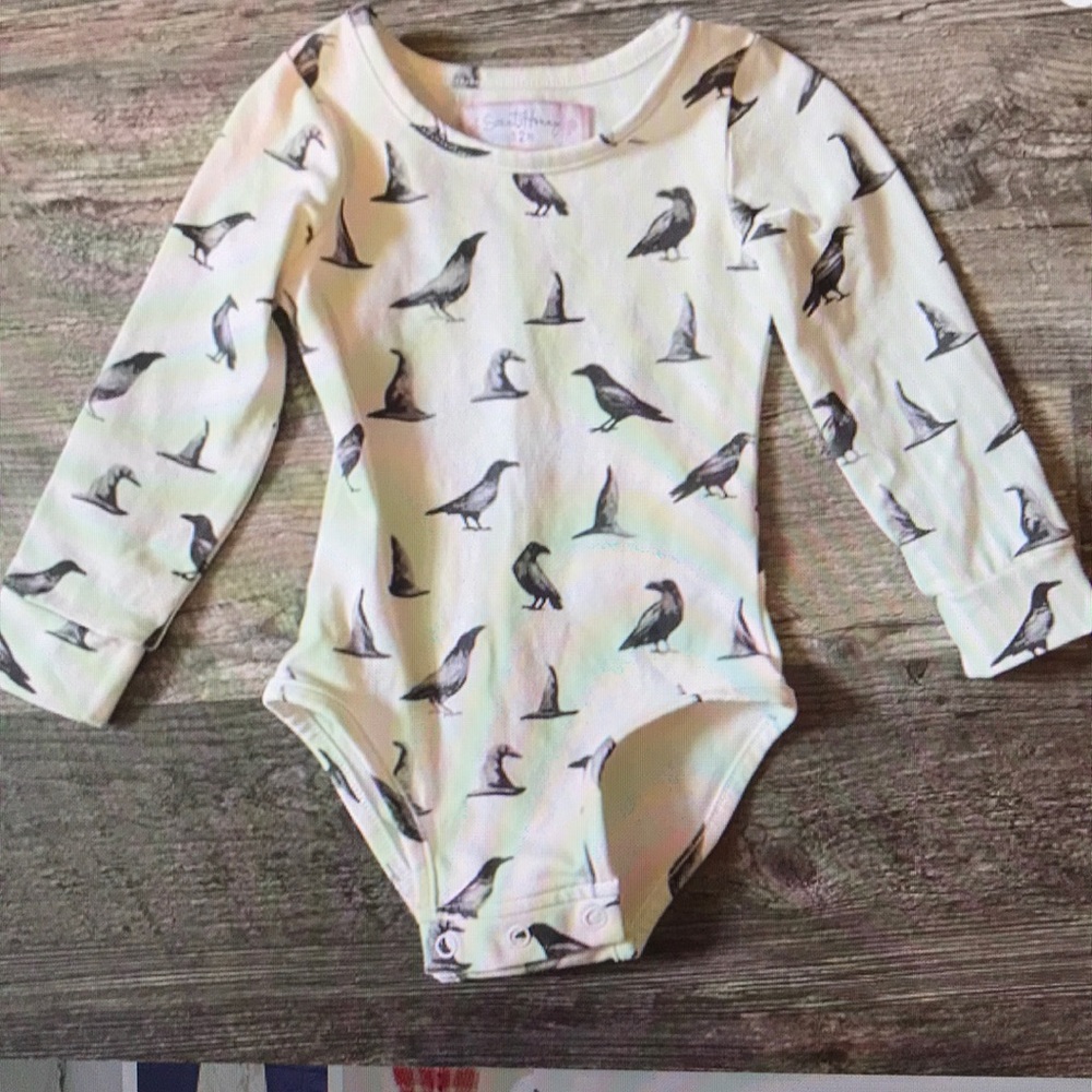 BNWOT Sweethoney Onesie